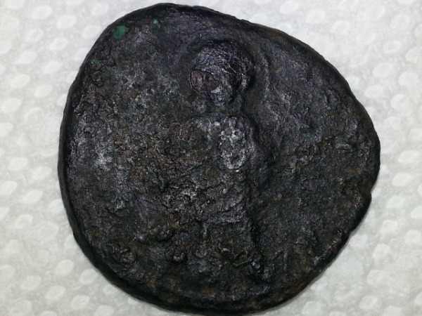 ID-Help-On-A-Big-Old-Ancient...?