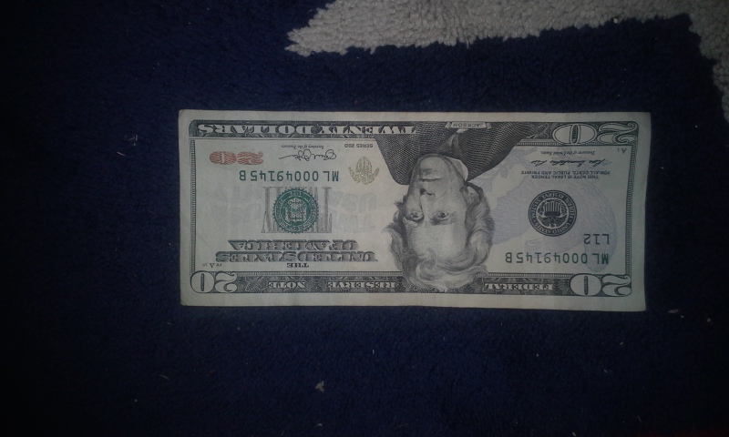 20-Dollar-2013-Serial-Number-Ml00049145B-Justed-Started-Looking-At-Bills