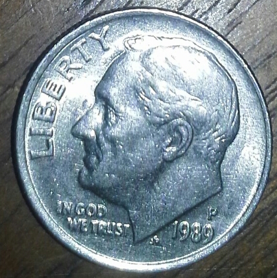 1989-P-Roosevelt-Dime-?-Marking-Forehead-And-Nose