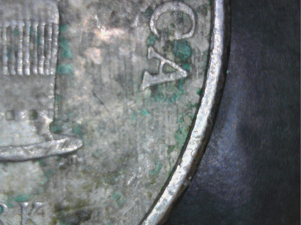 2004-D-Jn-Don't-Know-What-It-Is-I'm-SeeingReverse