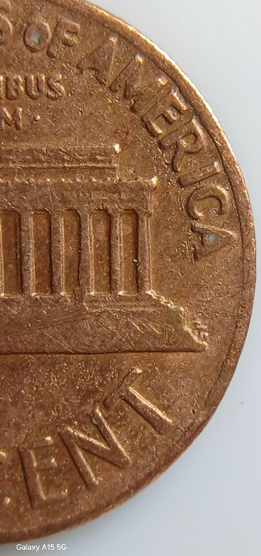 Lincoln-Cent-1972-Looks-Like-A-Messed-Up-Penny.
