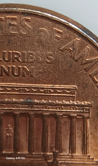 Lincoln-Cent-Year-2000-Grease-Strike-Or-Worn.