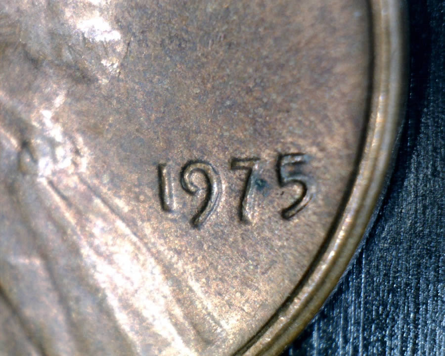 Interesting-Reverse-1975-P-LMC