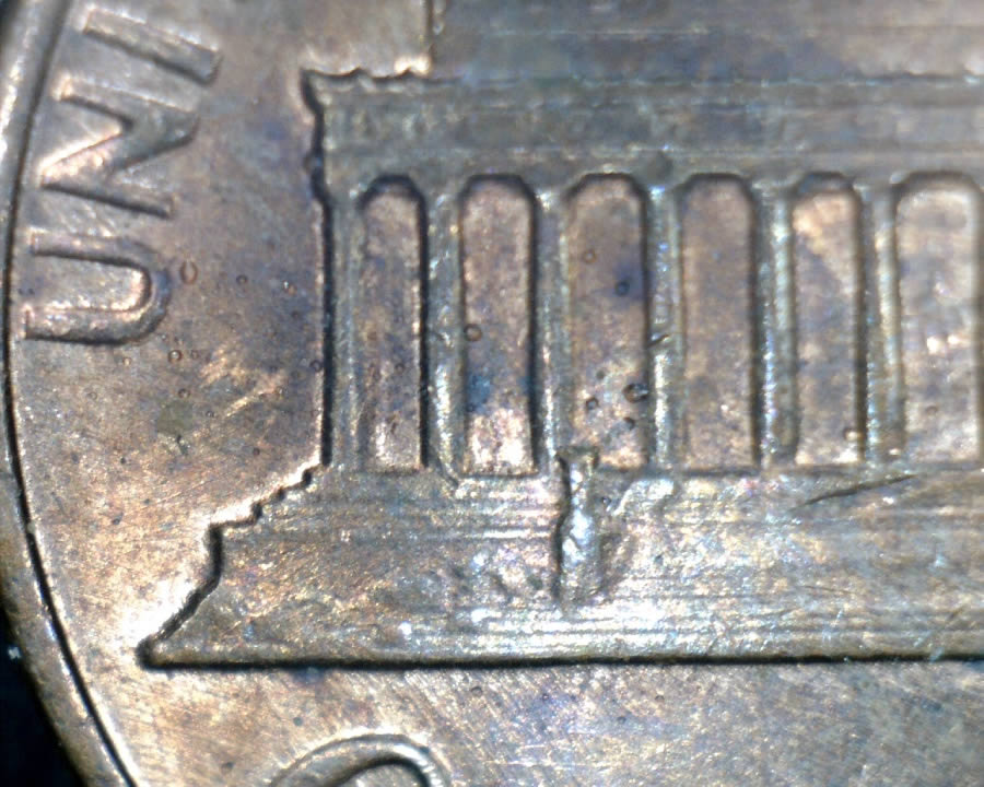 1979-P-LMC-Peppered-With-Die-Chips