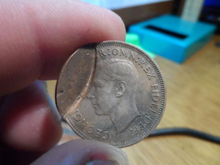 Real-Or-Fake--1951-Pl-Half-Penny