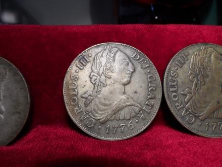 1776-Crown-Size-Coins-X2-|-Fake