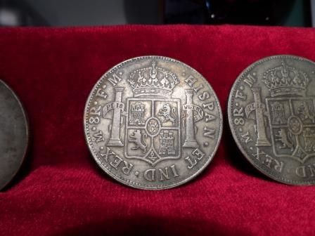 1776-Crown-Size-Coins-X2-|-Fake