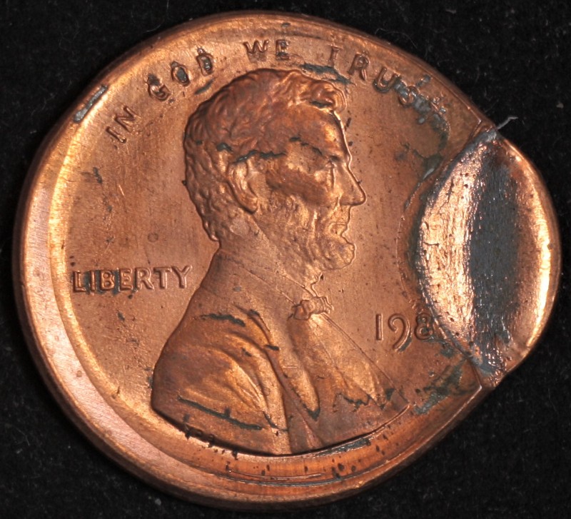 198?-Lincoln-Memorial-Cent---Broadstrike-With-Indent?