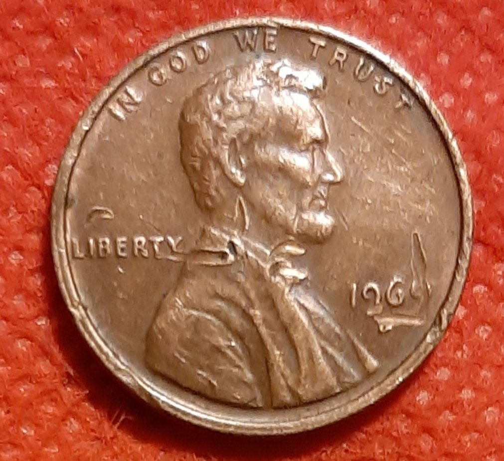 How-Do-I-Know-What-Marks-Are-From-The-Press-And-What-Are-From-Wear?-1969-D-Cents
