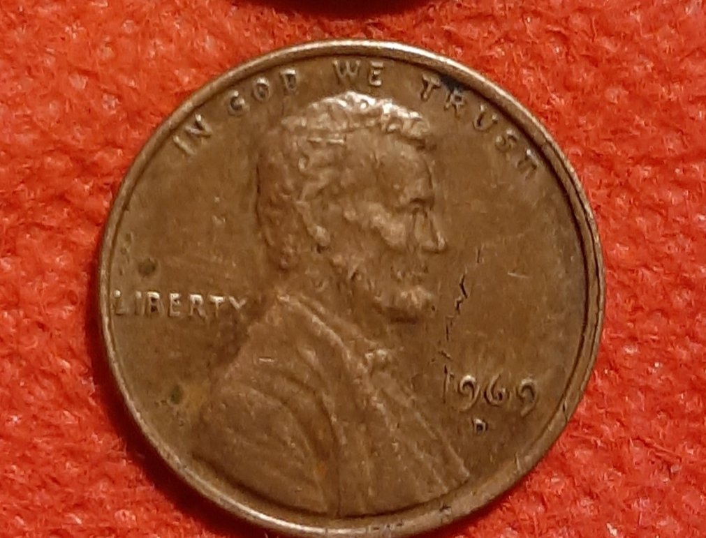 How-Do-I-Know-What-Marks-Are-From-The-Press-And-What-Are-From-Wear?-1969-D-Cents