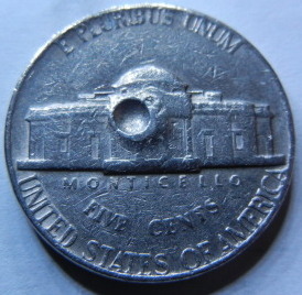 Werid-Hole-In-1976-Nickel