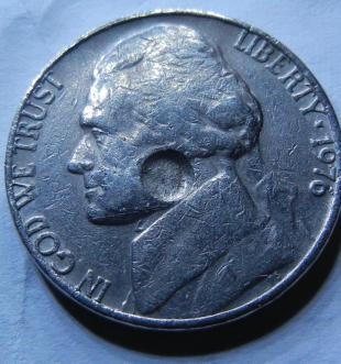 Werid-Hole-In-1976-Nickel