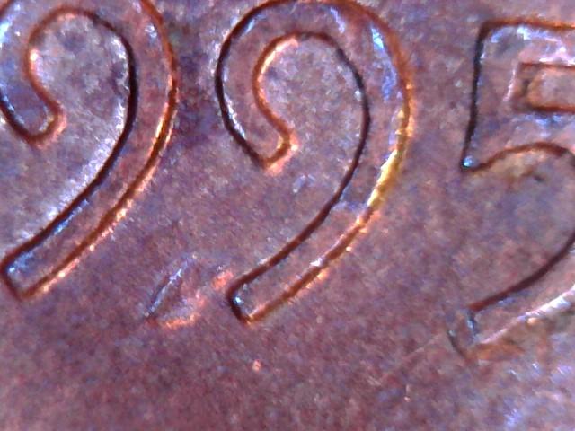 1995-P-Lincoln-Cent,-Something-On-The-Front-And-Looking-For-Thoughts
