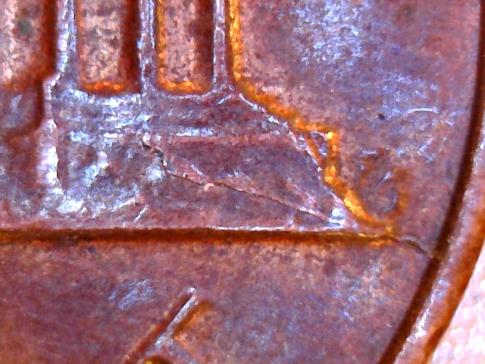 1983-P-Lincoln-Cent,-Crack-On-The-Back