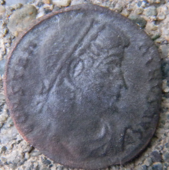 Needs-Help-Iding-This-Constantius-Coin?
