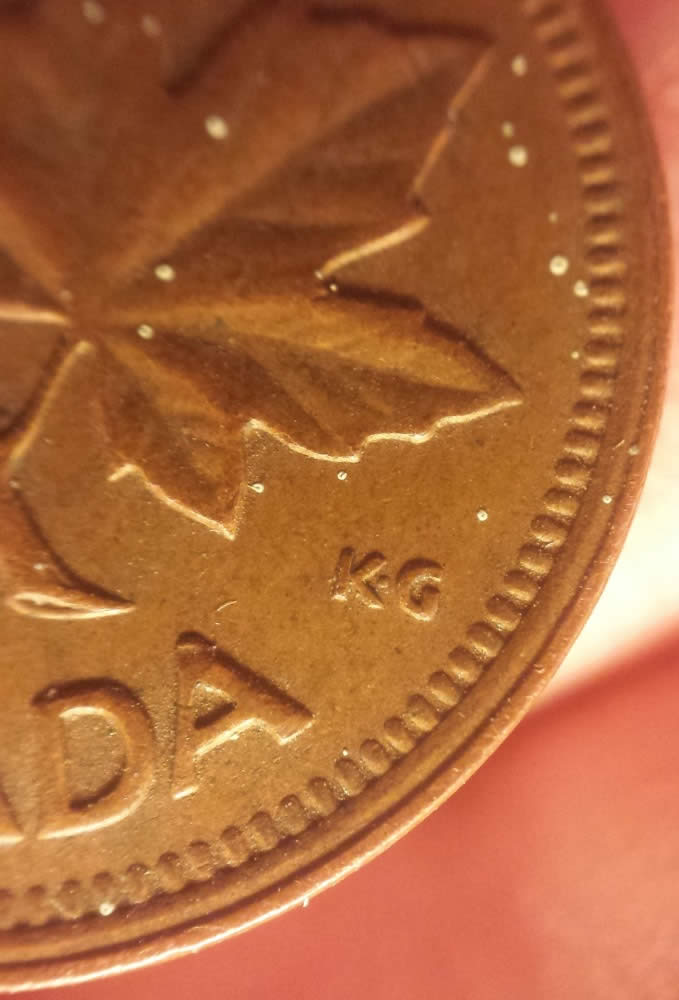 1975-Cent-Struck-Off-Centre-=-Two-Rims