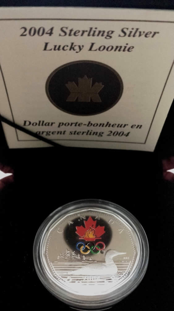 2004-Lucky-Loonie-Original-Box
