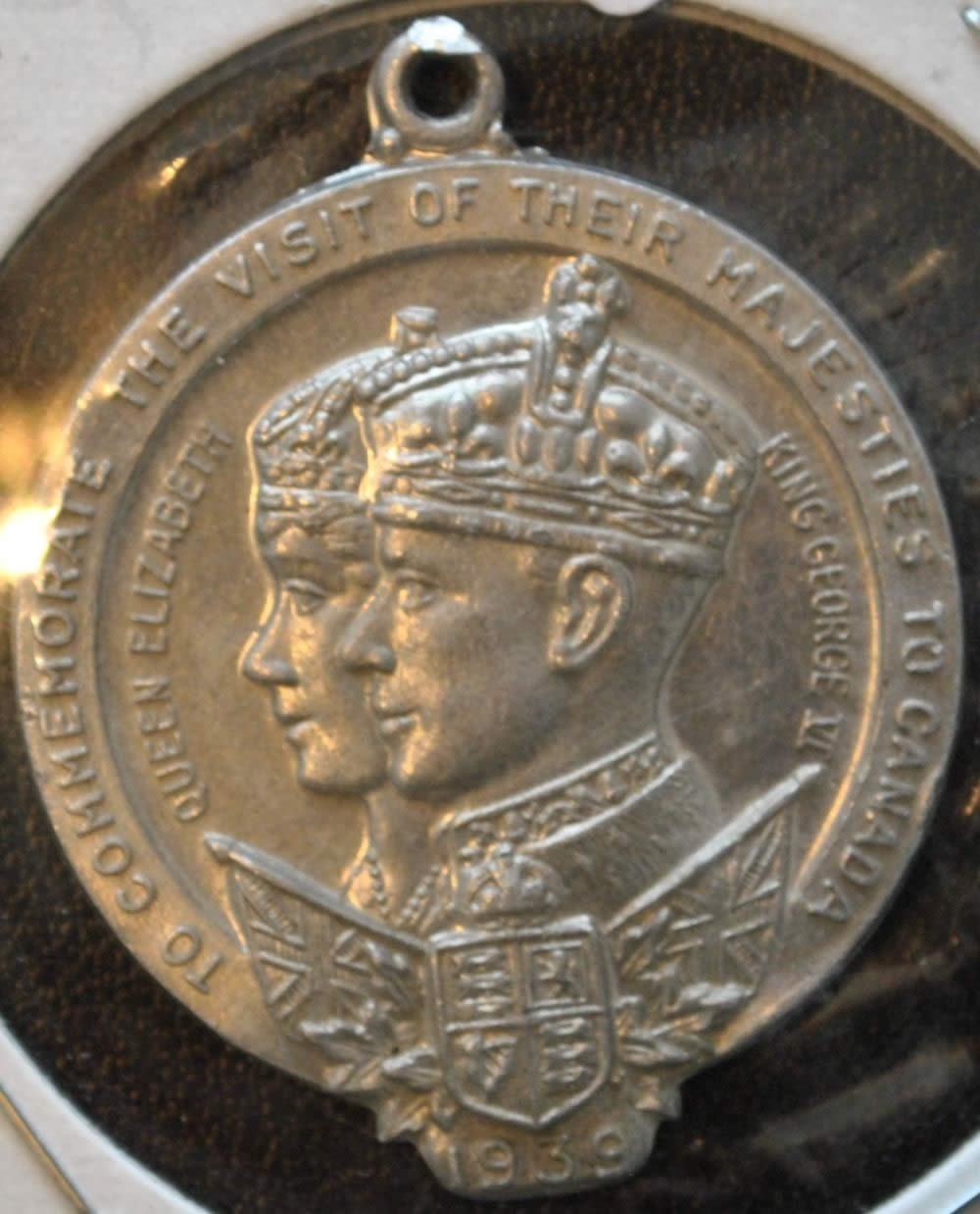 1939-Royal-Visit-Medallion