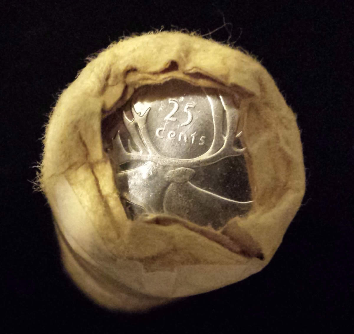1968-Roll-Of-Silver-Quarters---Broken-Open-Pictures