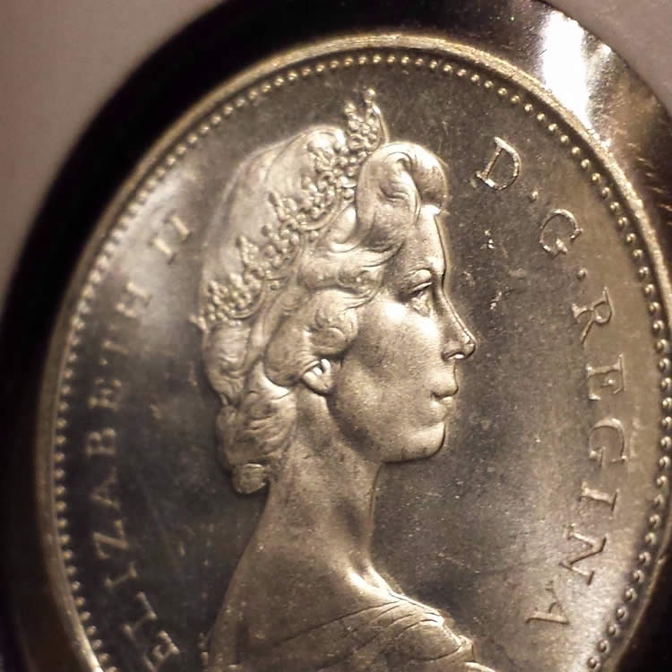 1968-Roll-Of-Silver-Quarters---Broken-Open-Pictures