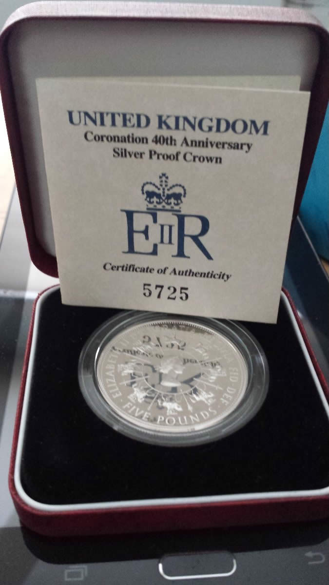 Two-Silver-Proof-Crowns-1987-Tristan-Da-Cunha-And-1993-Coronation-40th-Anni