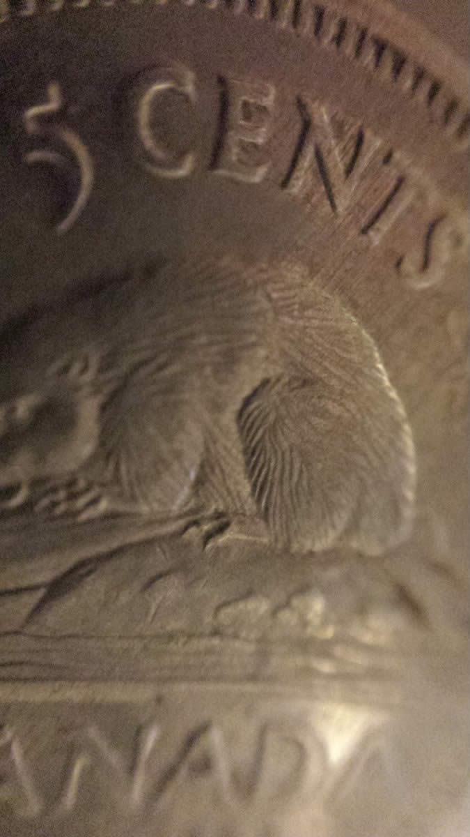 1992-5-Cents-Parallel-Striations-From-Field-Through-Devices-On-Reverse