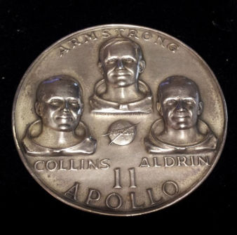 Raised-Old-Silver-Medallions-Civil-War-And-Nasa....
