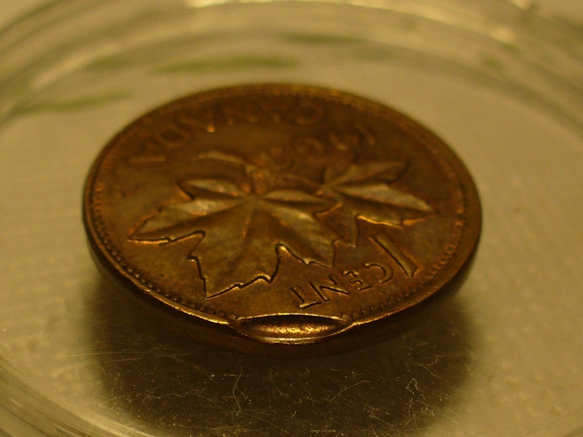 1963-Canada-Cent/Penny--Partial-Indent-Strike-?