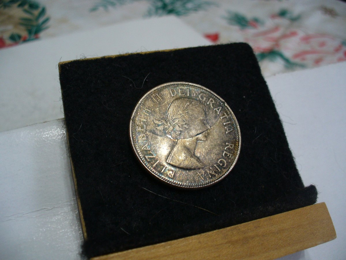 Incomplete-Clip?-1960-Canada-Half-Dollar...