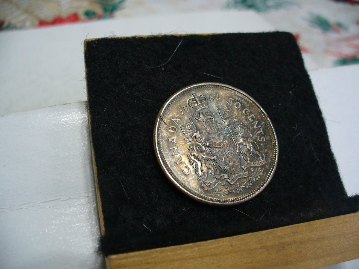 Incomplete-Clip?-1960-Canada-Half-Dollar...