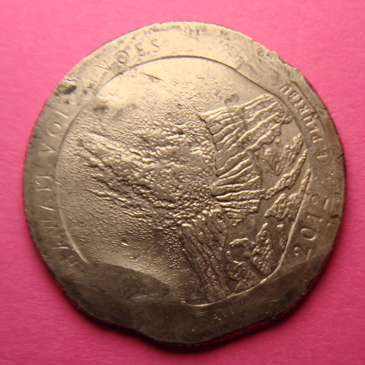 2012-Hawaii-State-Quarter---Stuck-In-Polishing-Cones?