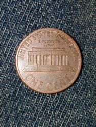 Could-I-Get-Some-Help-With-This-1992-D-Lincoln-Cent