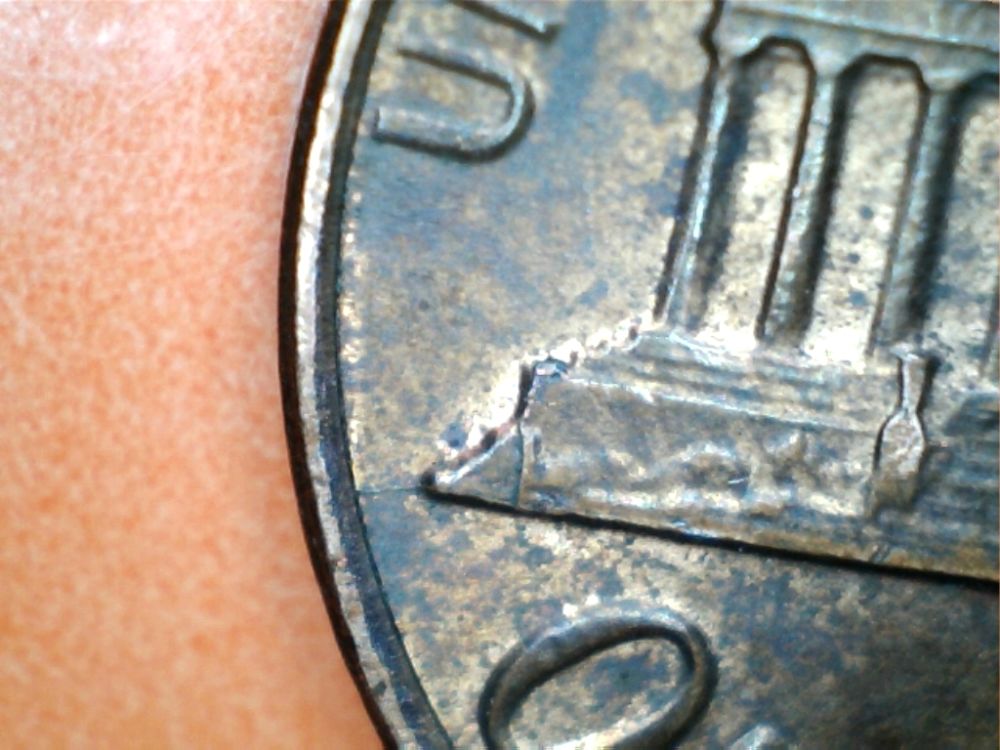 1983-Die-Cracks-On-Reverse