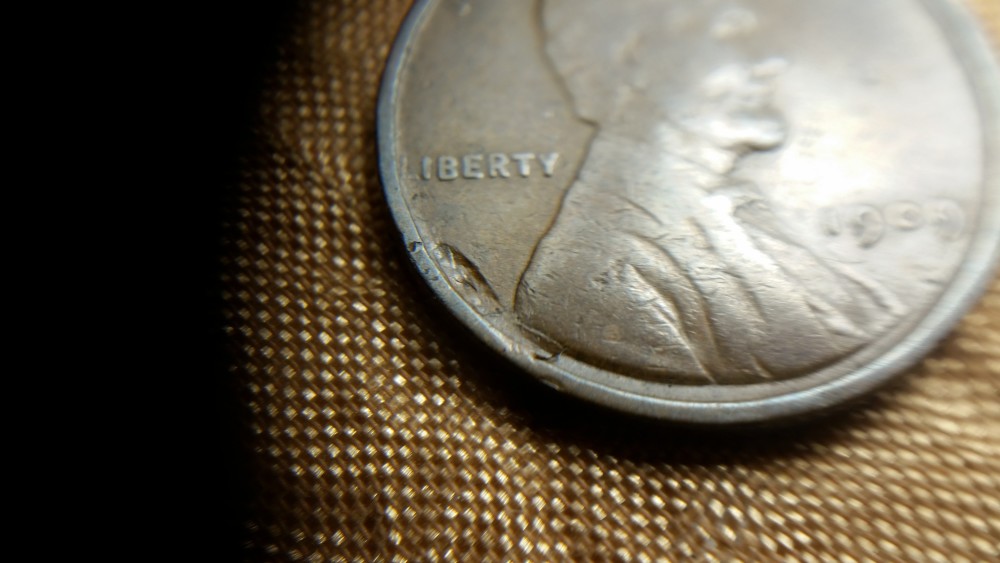 1909-VDB-Obverse-Error...what-Kind?--Fold-Over?-Anybody-Have-Helpful-Input?