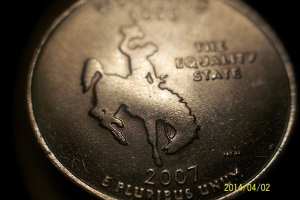 Wyoming-State-Quarter-Reverse-Die-Crack-Or-Extra-Metal?