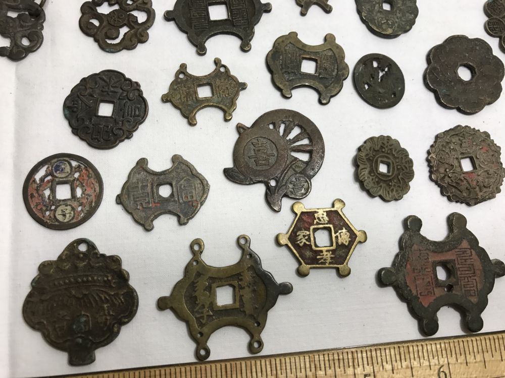 I-Am-New-And-Looking-For-Help-To-Identify-The-Mystery-Coins