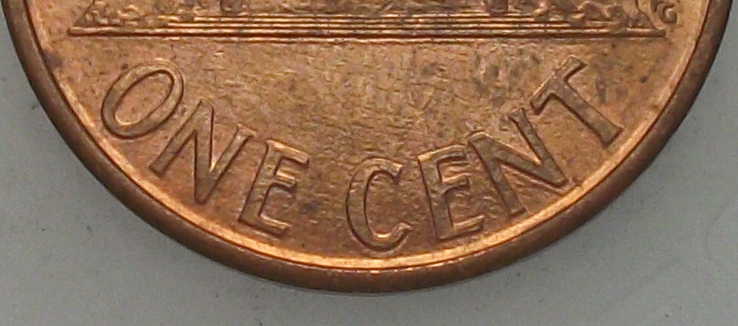 1993-D-Memorial-Cent-Looks-To-Be-EDS-But-What-Is-Going-On-With-This-Example?-Is-It-Worth-Keeping?