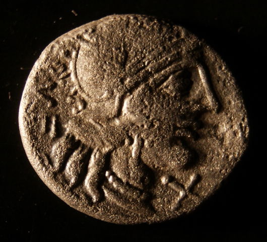 Roman-Denarius,-122-Bc.-Question-About-Rough-Surface