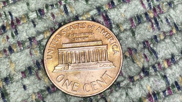 1970-S-Small-Date?-Its-Different-From-The-Rest-Of-My-1970-S