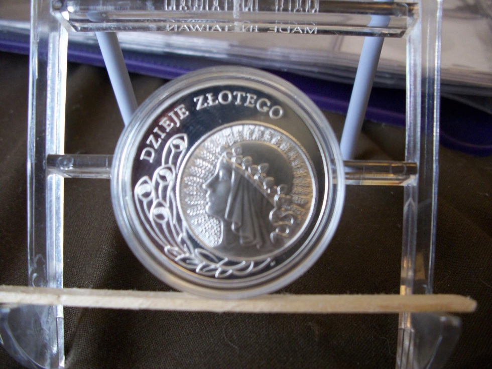 Coins-Depicting-A-Coin.-Are-They-Out-There?