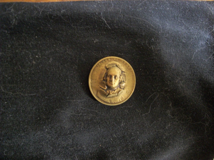 Repousse-Or-Pop-Out-Coins