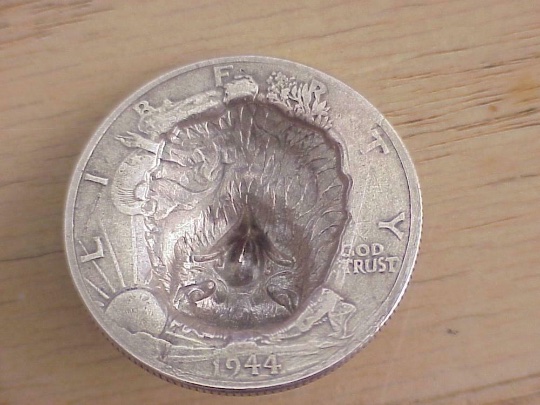 Repousse-Or-Pop-Out-Coins
