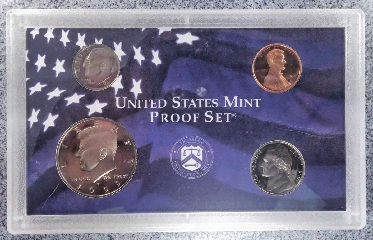 Post-Pictures-Of-USA-Sets-In-Original-Government-Packaging