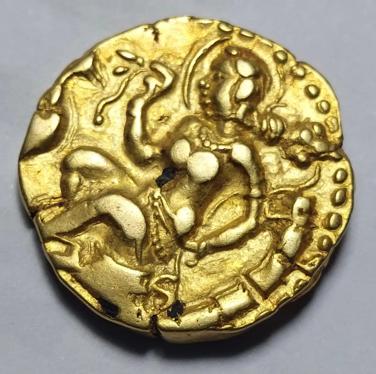 HI-There.-A-Friend-Needs-Help-Identifying-This-Coin.