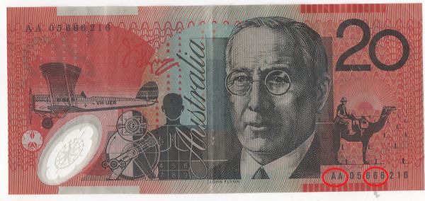 Australia-20-Dollar-Note-With-Strange-Serial-Number.