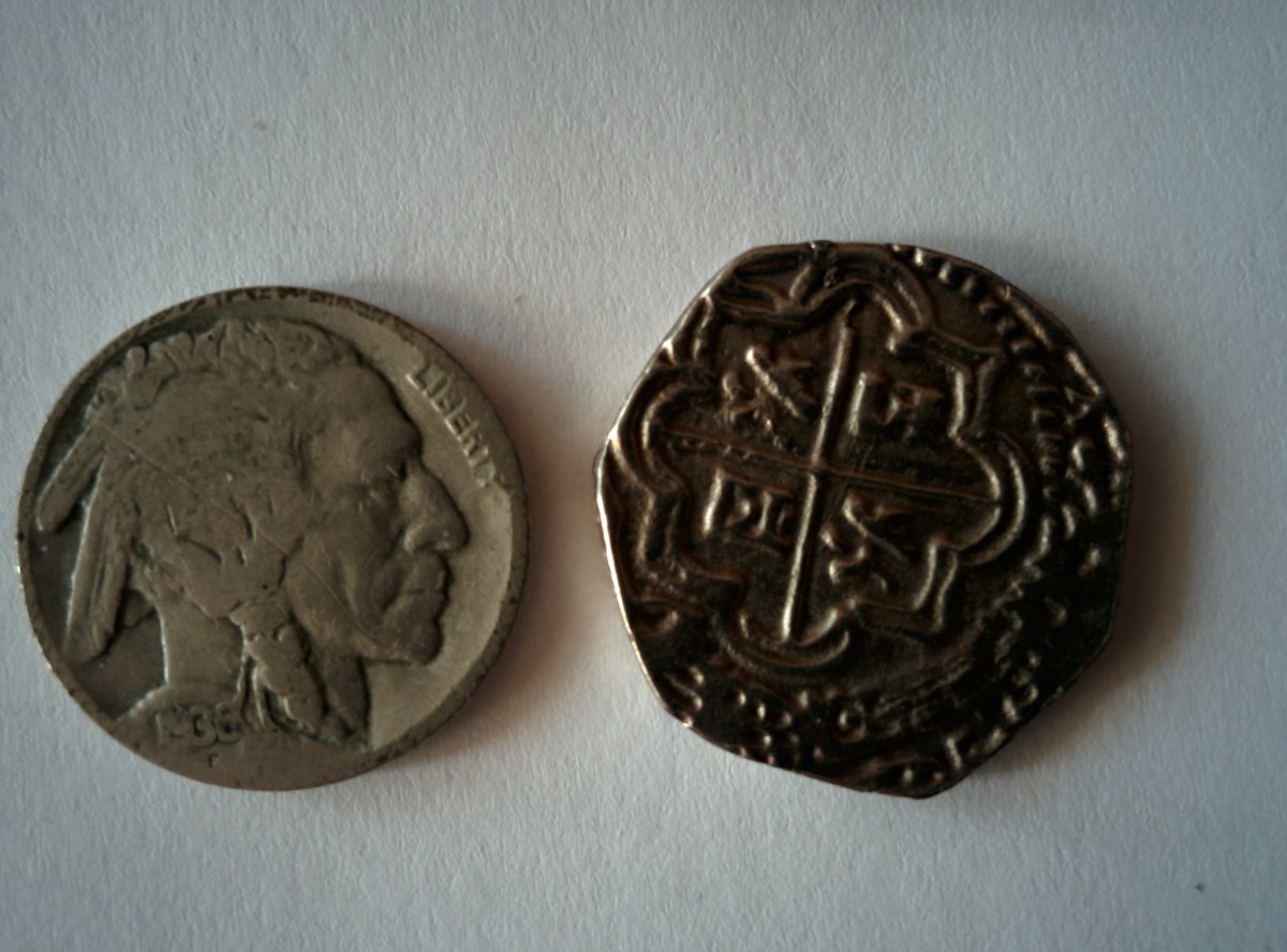 Help-Needed-In-Identifying-Weird-Coin-Id:-Spanish-2-Reales-Replica