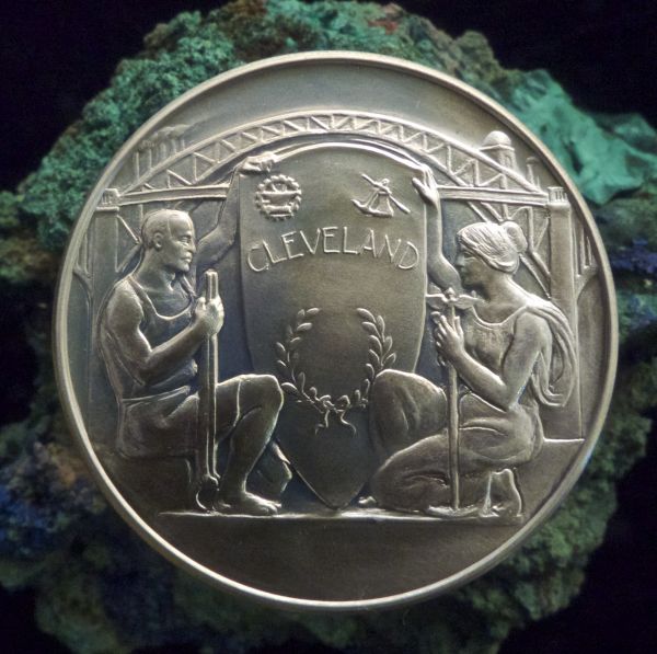 Help-Finding.-Heraldic-Art-So-Called-Half-Dollar-Medals