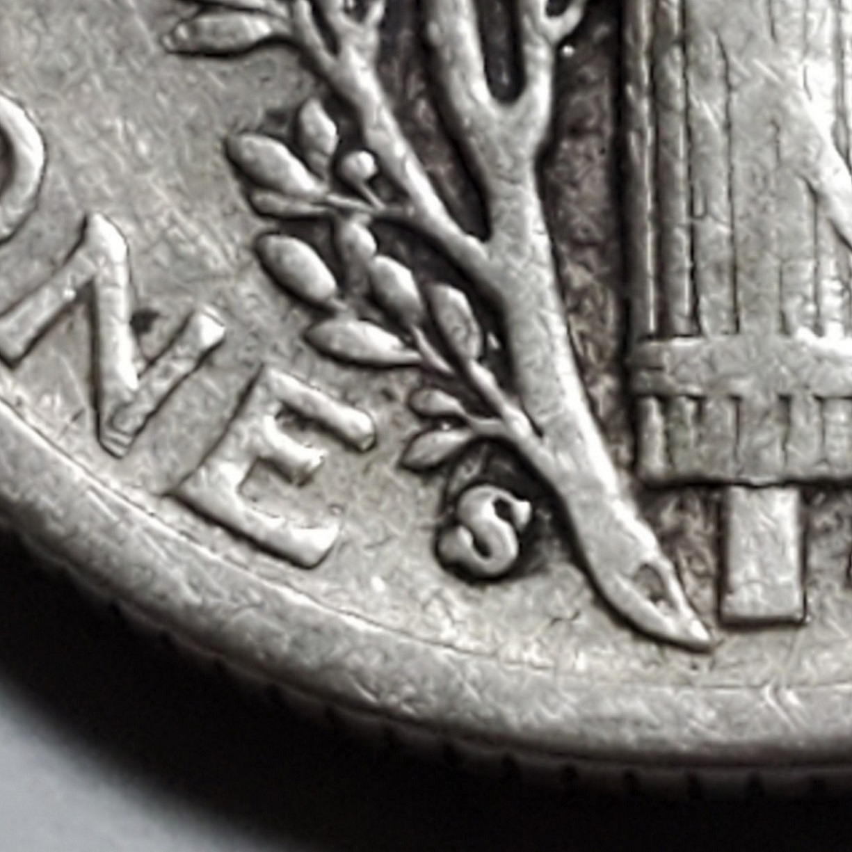 1942-S-Mercury-Dime-With-Strange-S