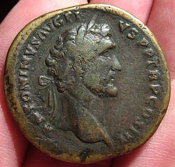 Women-On-Sesterctius