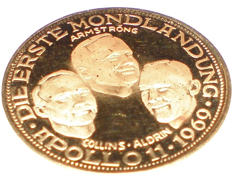 Need-Help-1969-Apollo-11-German-Gold-Medal